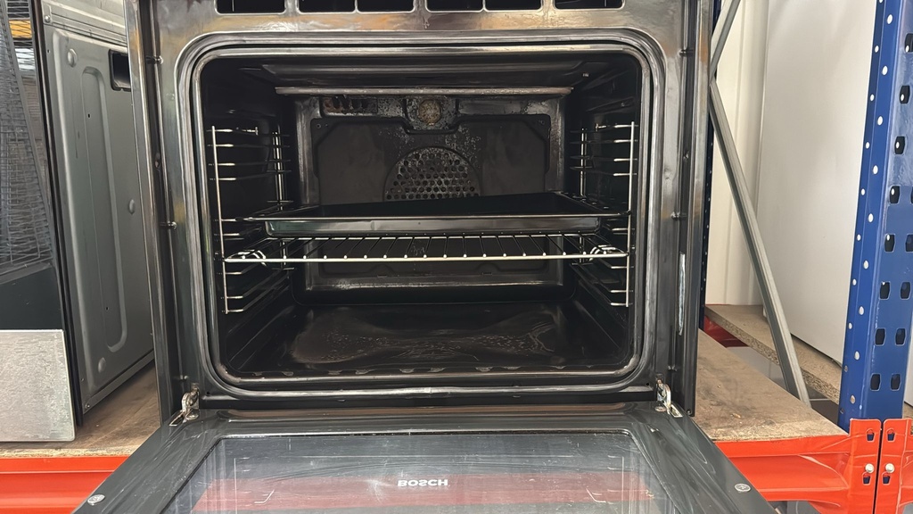 R365345 HORNO INTEGRABLE 60 CM BOSCH INOXIDABLE CON VENTILACIÓN