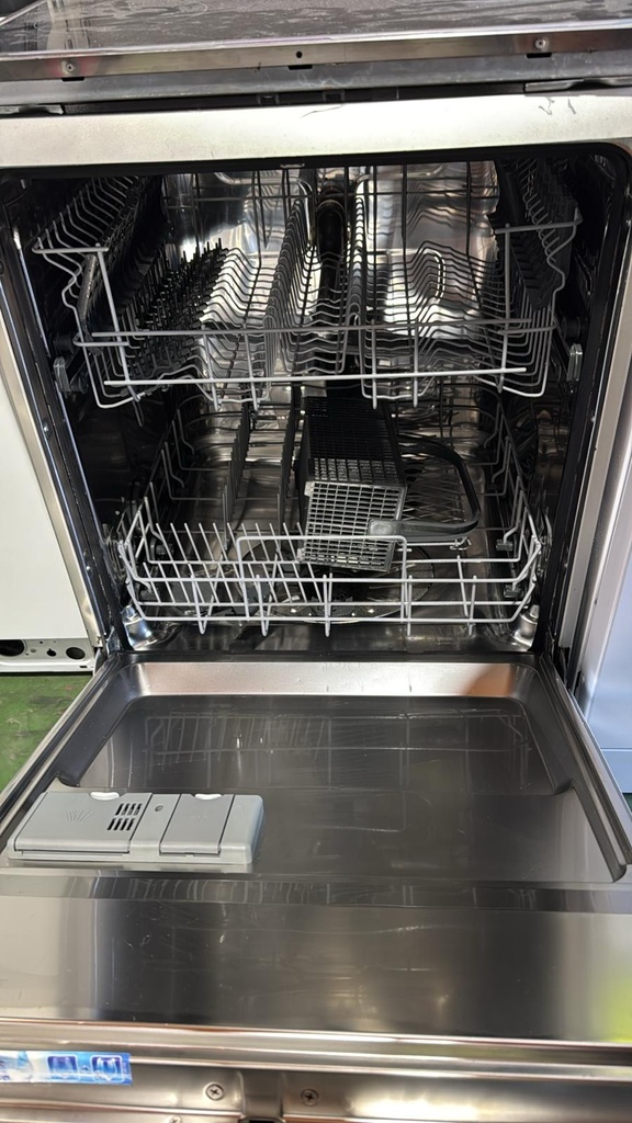 F56312M0 LAVAVAJILLAS 60 CM AEG INOXIDABLE