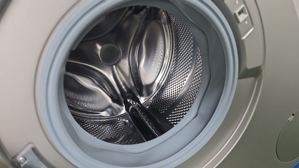 LAVADORA 8 KG BOSCH ACERO INOX MOD. WAN2427XES