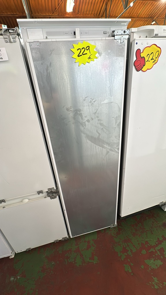 K836A2 FRIGORÍFICO VERTICAL PANELABLE 179X55 CM NEFF CÍCLICO 